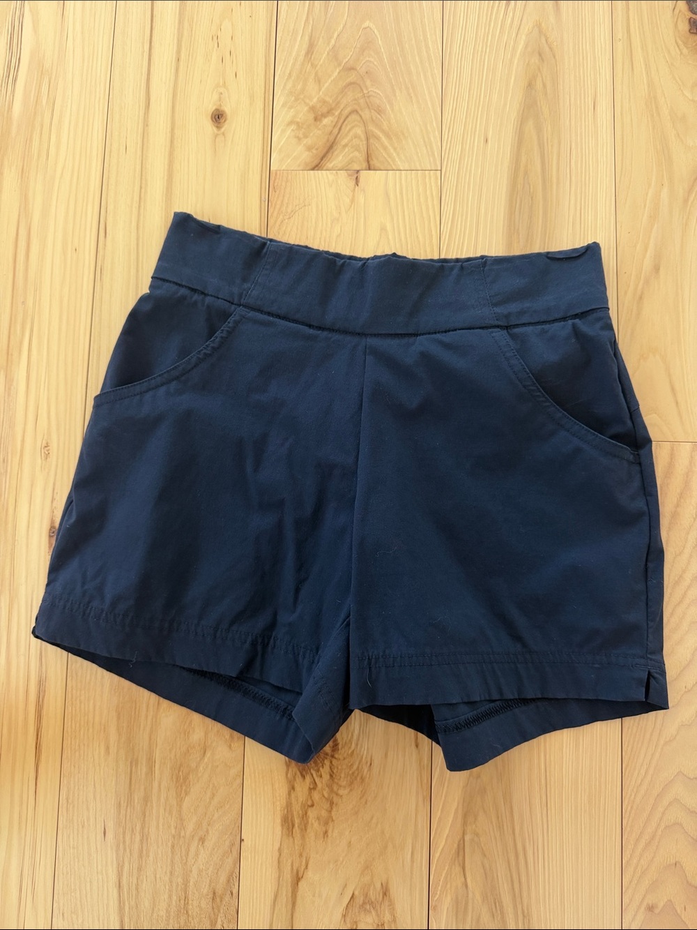 Columbia Women's XS Navy Golf Shorts